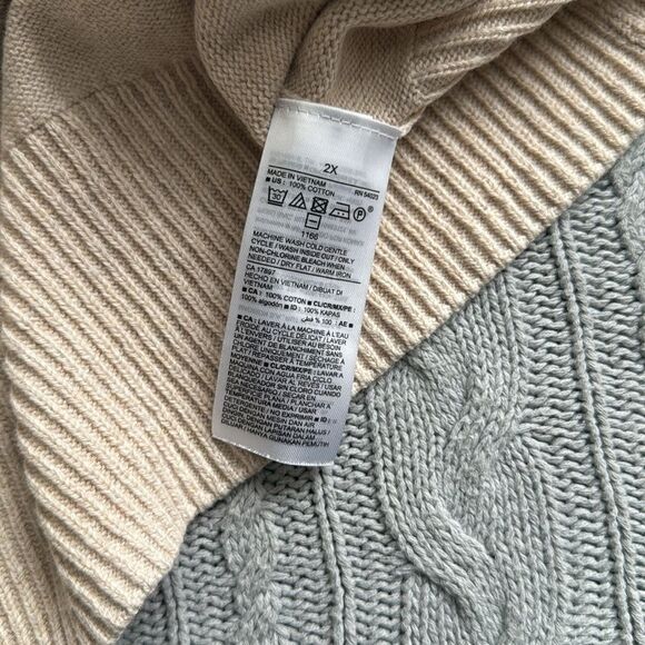 Old Navy Plus Size Beige Oatmeal Cotton Knitted Turtleneck Sweater - Picture 7 of 7